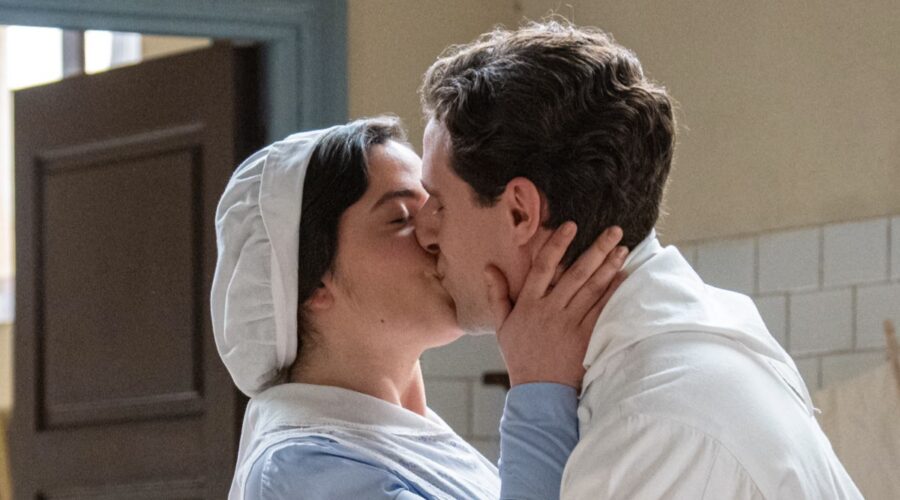 La Promessa Iv - 591 Retequattro Angela Echaniz Oyarzabal (Vera Gonzales); Enrique Fortún (Lopez Ruiz ) Credits Rete In Rete