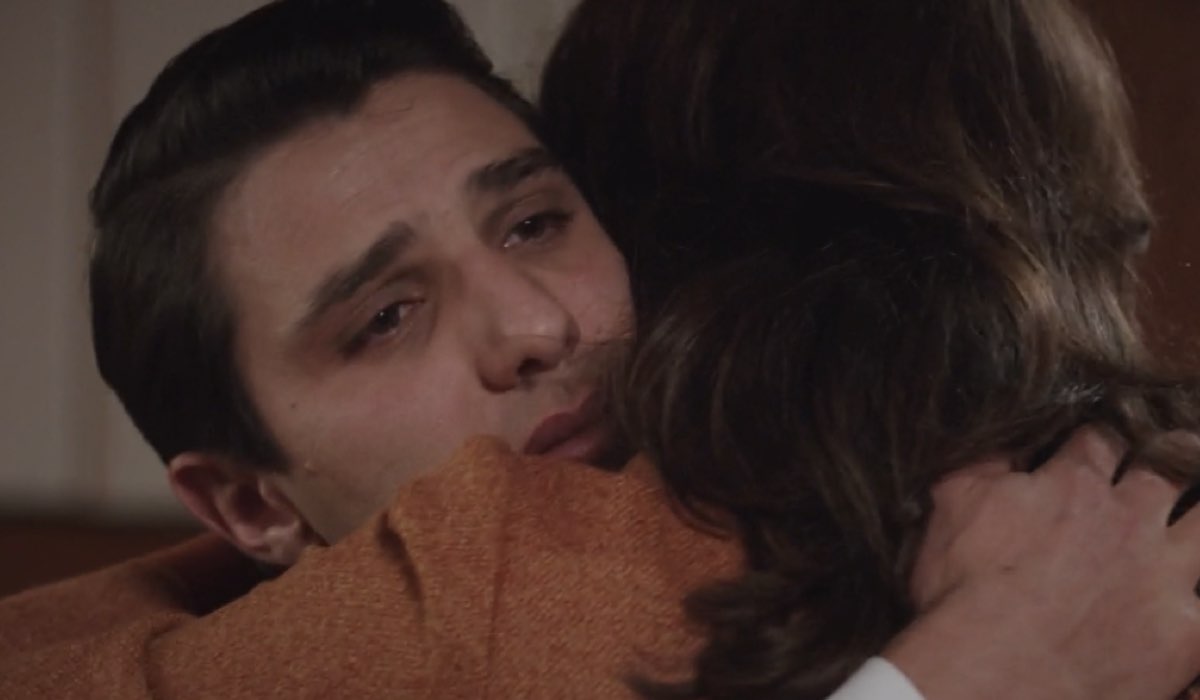 Da sinistra: Pietro Masotti (Marcello Barbieri) e Nicoletta Di Bisceglie (Rosa Camilli) in una scena della puntata 111 de “Il Paradiso Delle Signore 10”. Credits: Rai.