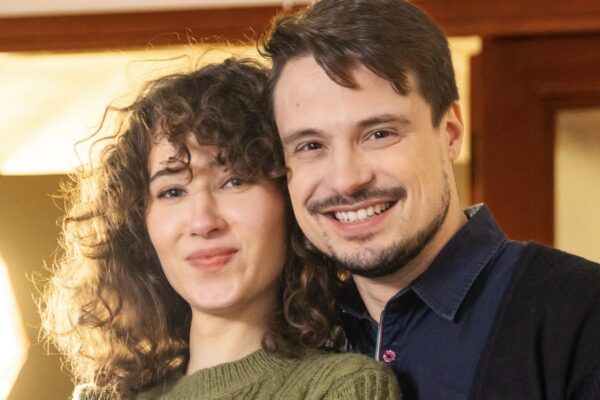 Margot Adam, Flavio Gismondi I Un Posto Al Sole Credits Rai