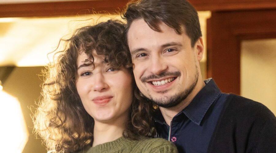 Margot Adam, Flavio Gismondi I Un Posto Al Sole Credits Rai