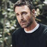 Raoul Bova (Don Massimo) in una scena di “Don Matteo 15”. Credits: Virginia Bettoja/Rai.
