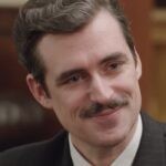 Flavio Parenti (Tancredi Di Sant'Erasmo) in una scena della puntata 113 de “Il Paradiso Delle Signore 10”. Credits: Rai.