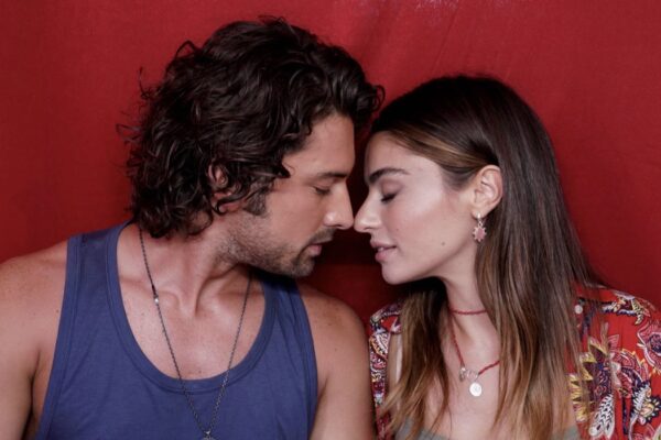 Alp Navruz E Ayça Ayşin Turan In Be My Sunshine Credits Mediaset Infinity