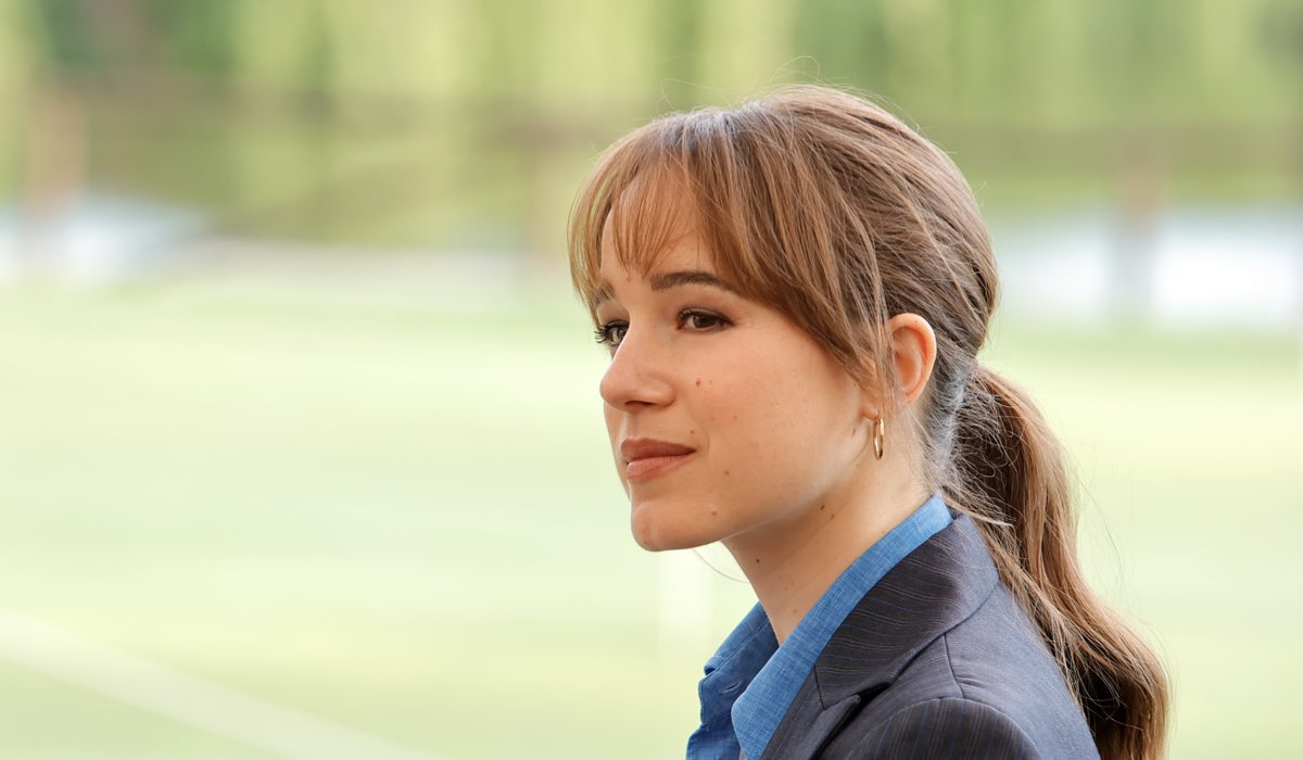 Marina Occhionero (Marta Carati) in una scena di “Avvocato Ligas”. Credits: Sky Italia/NOW.