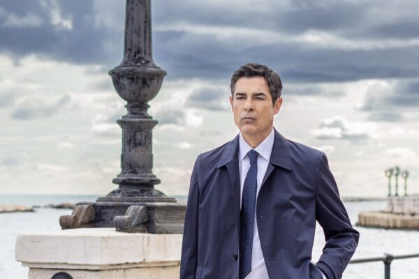 Alessandro Gassmann (Guido Guerrieri) in una scena di “Guerrieri - La regola dell'equilibrio”. Credits: Giuseppe Di Viesto/Rai.