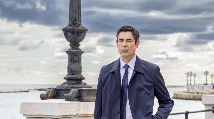 Alessandro Gassmann (Guido Guerrieri) in una scena di “Guerrieri - La regola dell'equilibrio”. Credits: Giuseppe Di Viesto/Rai.