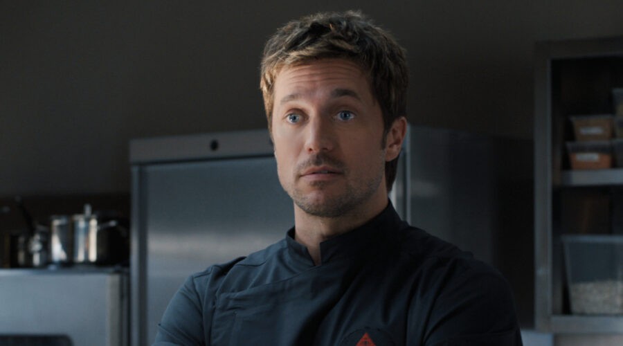 Lucas Bravo In Emily In Paris 5 Credits Netflix