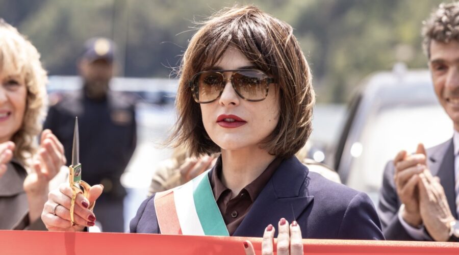 Valentina Lodovini In Uno Sbirro In Appennino Credits Lorenzo Burlando Per Rai