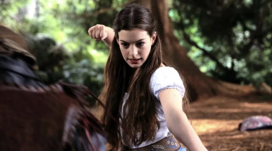 Anne Hathaway In Ella Enchanted - Il Magico Mondo Di Ella Credits Miramax