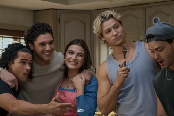 John Tucker, Garrett Graham, Hannah Wells , Dean Di Laurentis W John Logan In Off Campus Credits Liane Hentscher