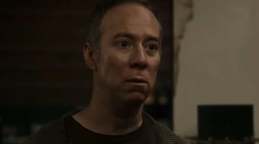 Kevin Sussman è Stuart Bloom In Stuart Fails To Save The Universe Hbo Max