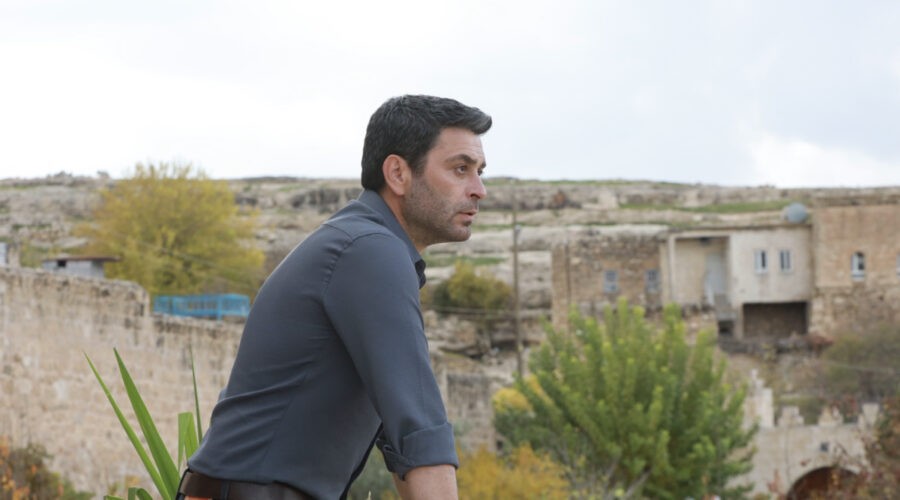 Far Away I Canale 5 Ozan Akbaba (Cihan Albora) Credits Rete In Rete