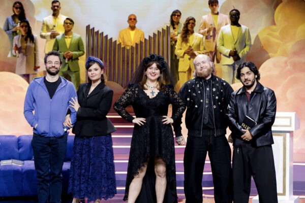 Il Cast Di Comici Di Roast In Peace 2 Credits Prime Video