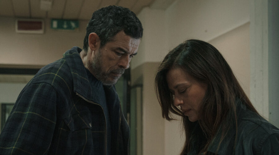 Alessandro Gassmann E Claudia Pandolfi In Il Sospetto Credits Sky