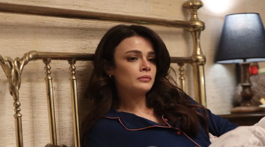 Far Away I Canale 5 Kuzey Gezer (Deniz Cihan Albora), Sinem üNsal (Alya Albora) Credits Rete In Rete