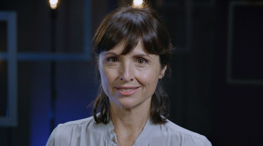 Immagine Di Effetto Domino Credits Mediaset Infinity