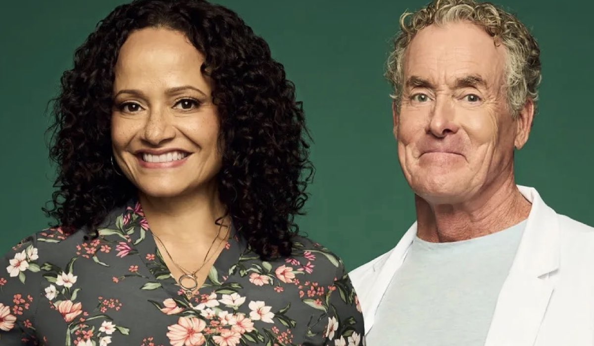 Judy Reyes E John C. Mcginley Posato Per Scrubs Credits Disney Hulu