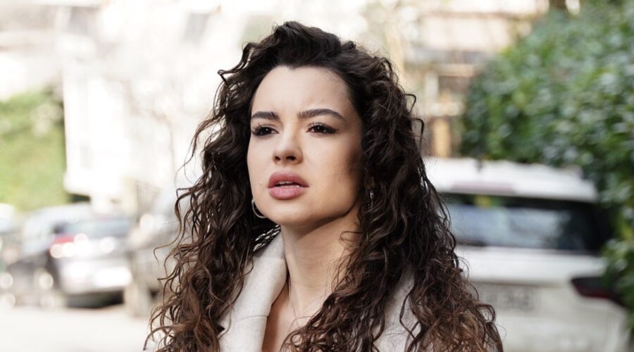 Racconto Di Una Notte Canale 5 Su Burcu Yazgi Coskun (Canfeza Kilimci Yilmaz)