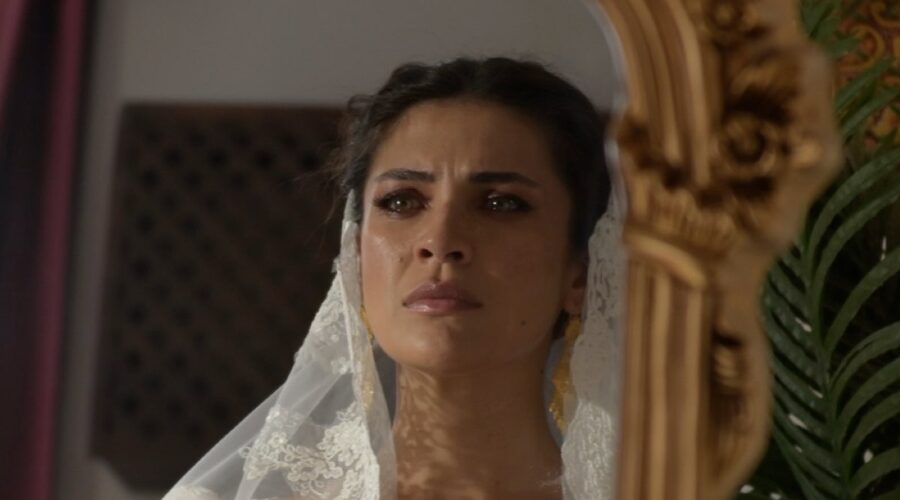 L'Erede Canale 5 Biran Damla Yilmaz (Yildiz Kordagli)