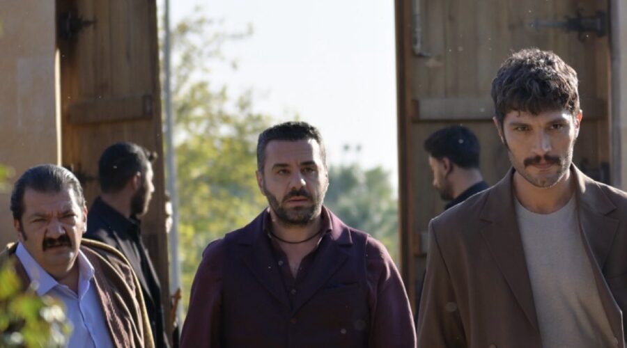 L'Erede Canale 5 Onur Bilge (Akif Yelduran), Ilhan Sen (Serhat Yelduran)