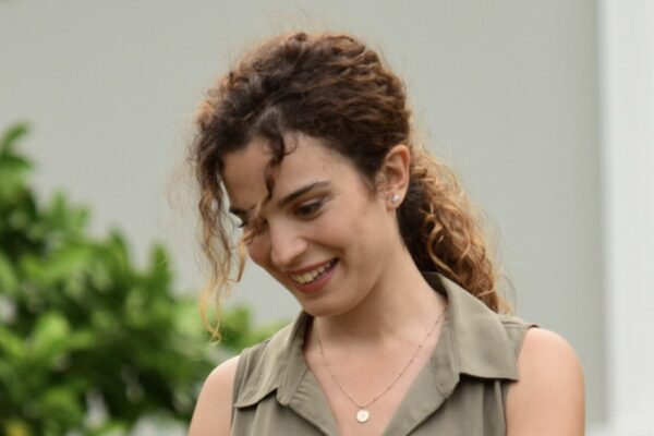 My Sweet Lie Canale 5 Lavinya ÜNlüEr (Kayra Yilmaz) E Asli Bekiroglu (Suna Dogan)