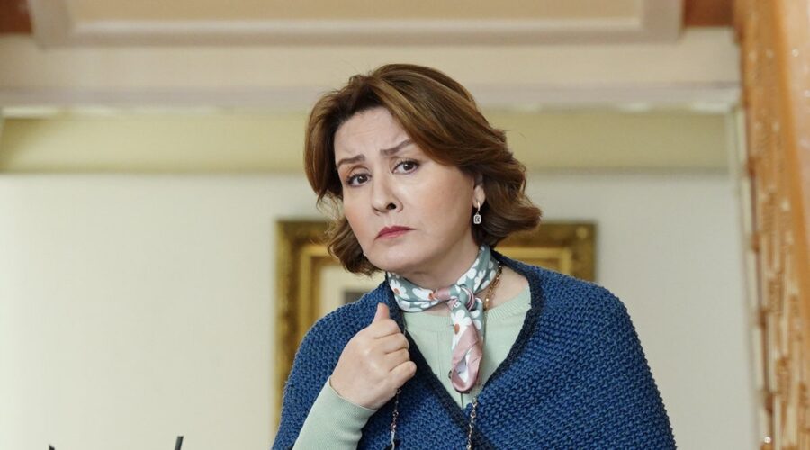 Racconto Di Una Notte Canale 5 ÖZlem TüRkad (SüReyya Yilmaz)