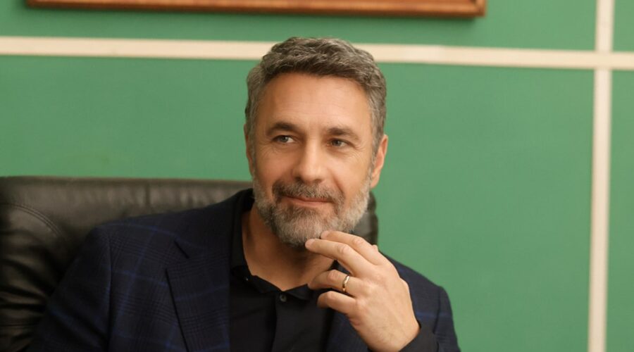 Raoul Bova Tutto L'Amore Che Resta Credits Rai