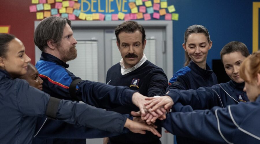 Abbie Hern, Brendan Hunt, Jason Sudeikis, Tanya Reynolds E Jude Mack In “Ted Lasso”, Ora Disponibile Su Apple Tv