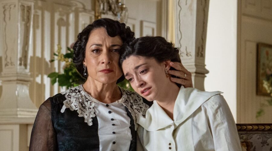 La Promessa Iv - 739 Retequattro Isabel Serrano (Leocadia); Marta Costa (Angela)