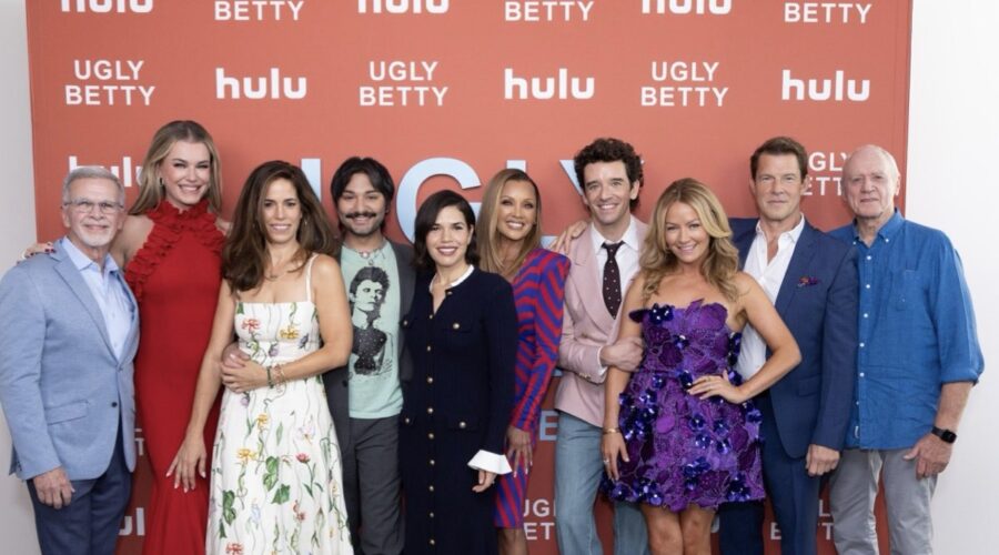 Reunion Ugly Betty Instagram
