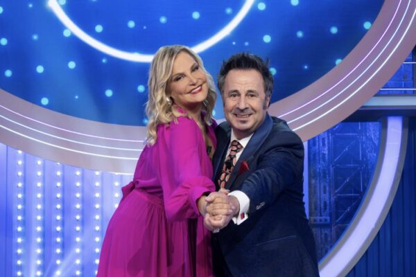 Simona Ventura E Mago Forrest In Gialappa Show 8