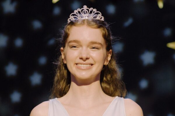 Summer H. Howell è Carrie White In Carrie Credits Prime Video