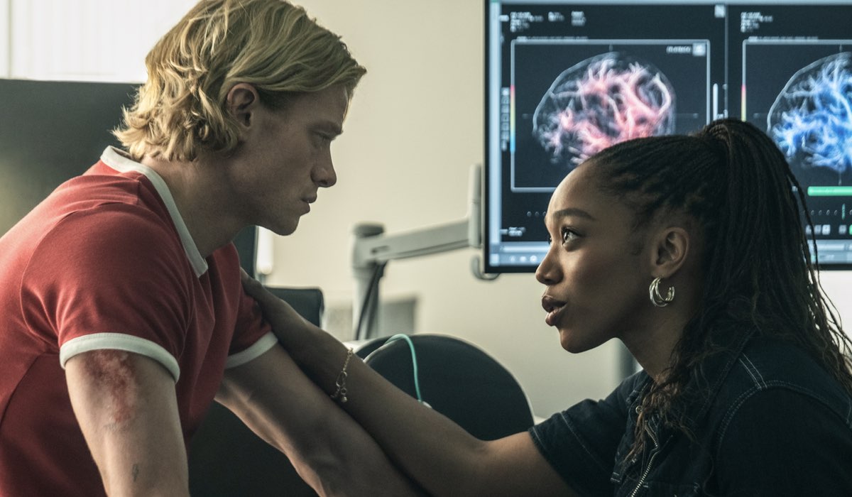 Tom Rhys Harries E Naomi Ackie In Clayface Warner